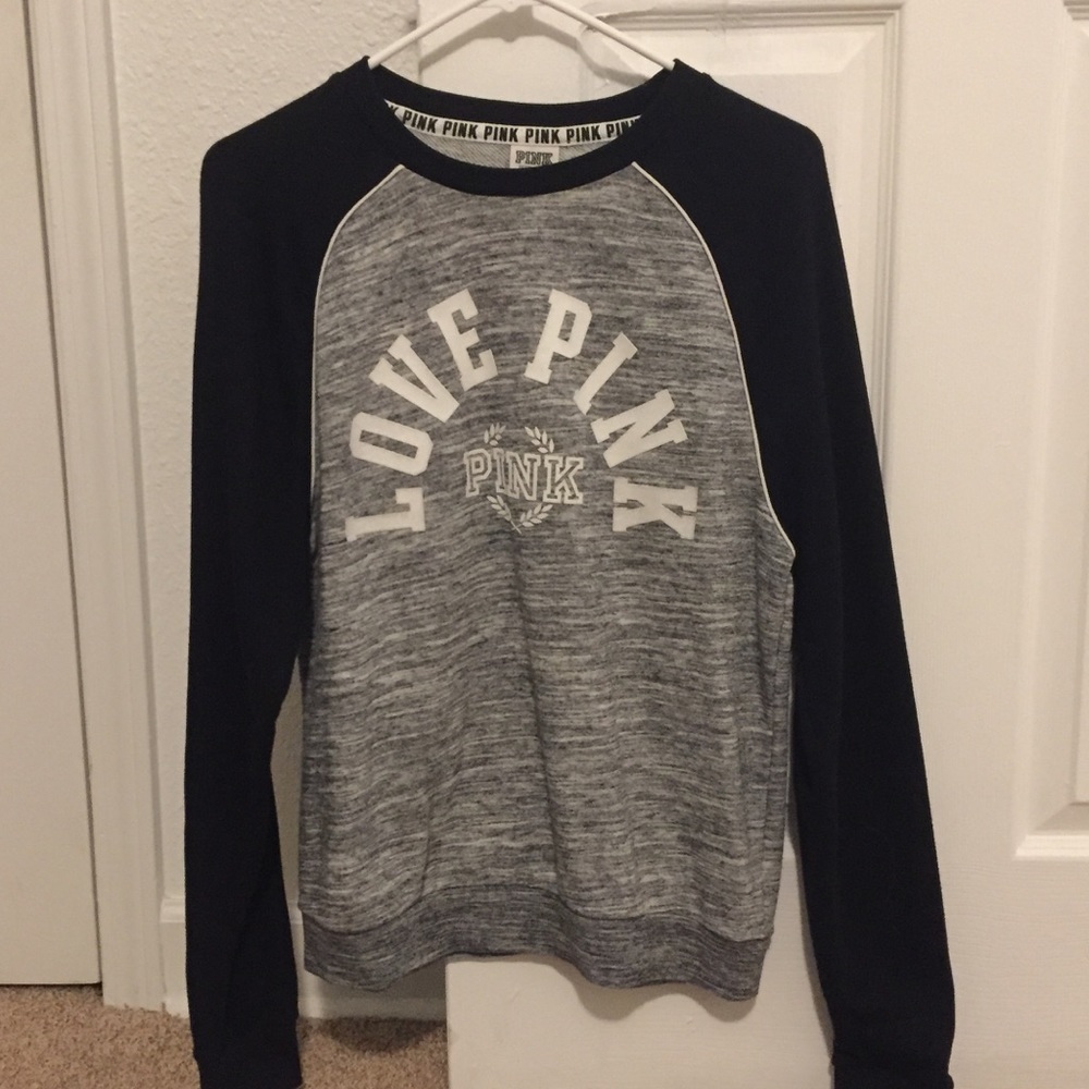 PINK Logo Sweatshirt 🖤🖤🖤